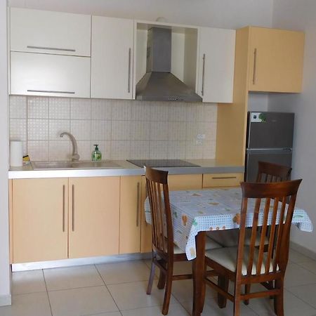 Apartment Urania_1 Sarande Bagian luar foto