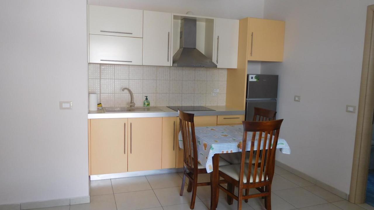 Apartment Urania_1 Sarande Bagian luar foto
