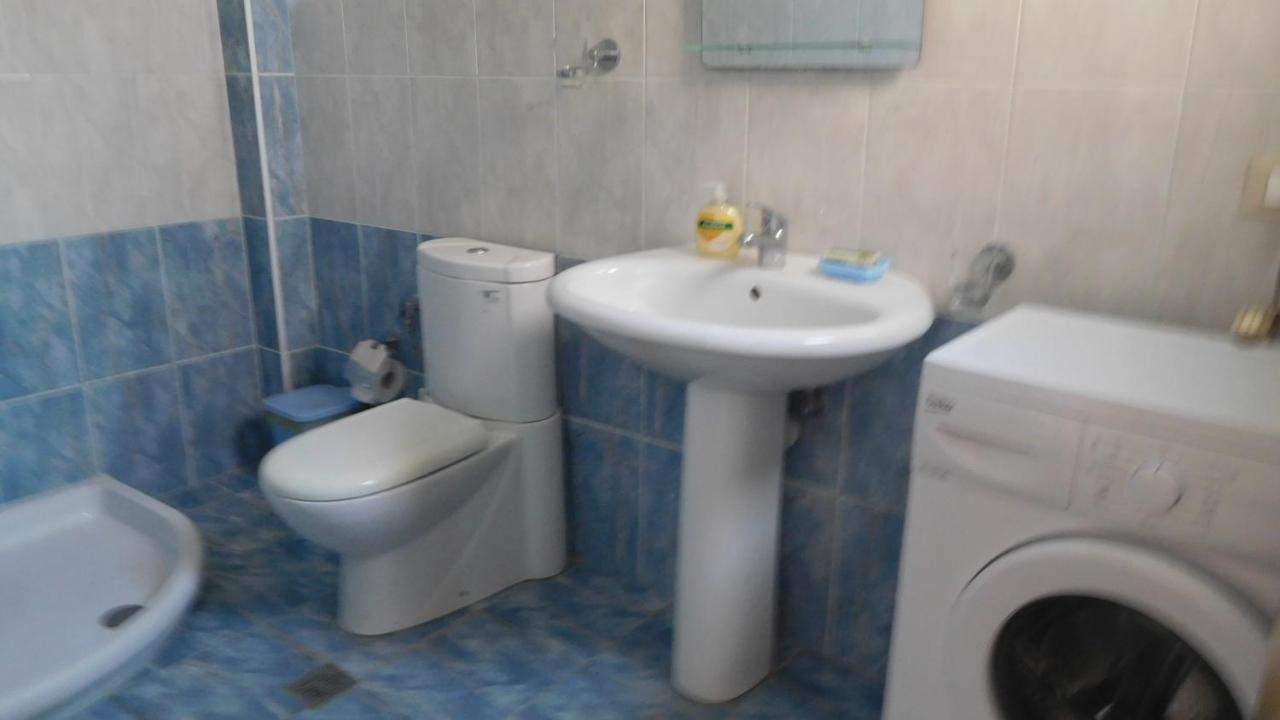 Apartment Urania_1 Sarande Bagian luar foto